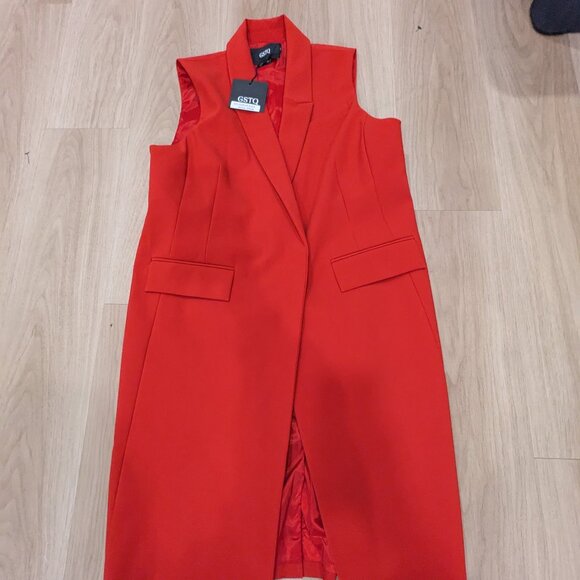 Jackets & Blazers - GSTQ Ultimate Sleeveless Luxury Blazer NWT - Size XL - Cherry Valentine Red